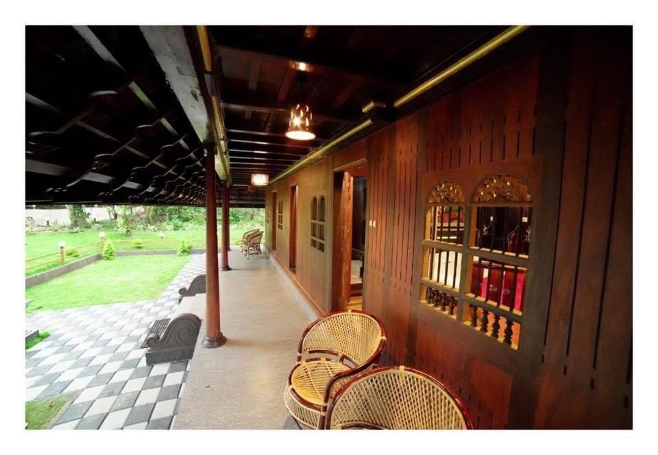 מונאר Traditional Kerala Villa מראה חיצוני תמונה