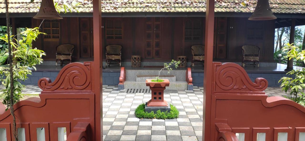 מונאר Traditional Kerala Villa מראה חיצוני תמונה